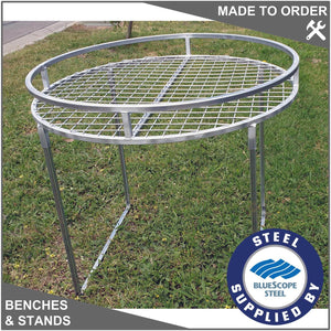 Round Bench with Top Rail. Size:  1000mm diameter.